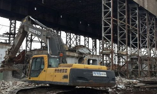 Демонтаж ангаров в Шарыпово под ключ - стоимость от 1550 руб. | 2Землекопа-Шрп 