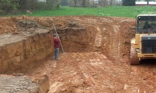 Выкопать котлован под фундамент в Шарыпово - от 2584 руб. | 2Землекопа-Шрп