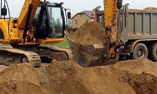 Выкопать яму экскаватором в Шарыпово от 930 руб. - 2Землекопа-Шрп 