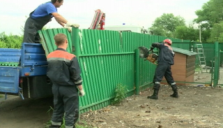 Демонтаж ограждений в Шарыпово по цене от 982 руб. | 2Землекопа-Шрп 