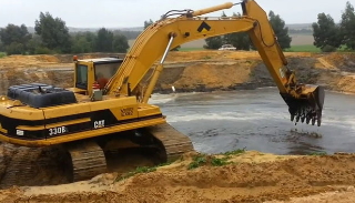Рытье водоемов в Шарыпово - цена от 930 руб. | 2Землекопа-Шрп 